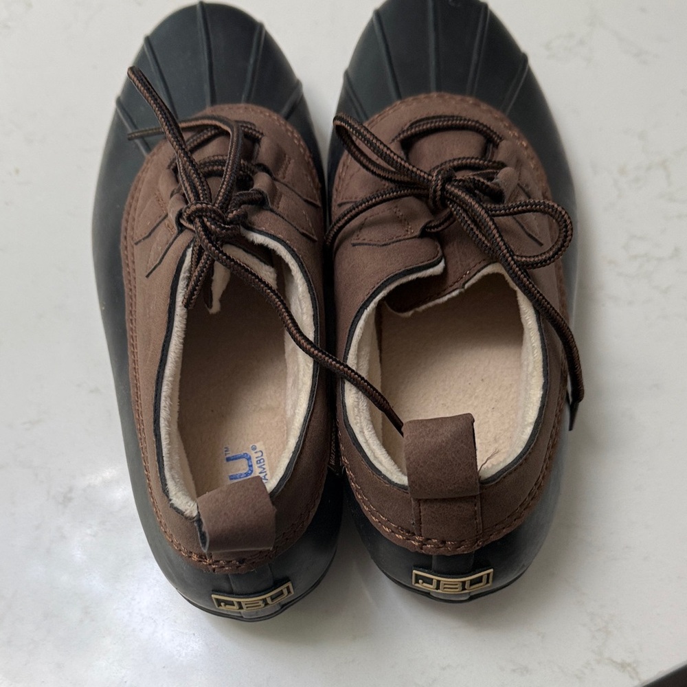 JBU Women's Chocolate and Ebony Winter Boots